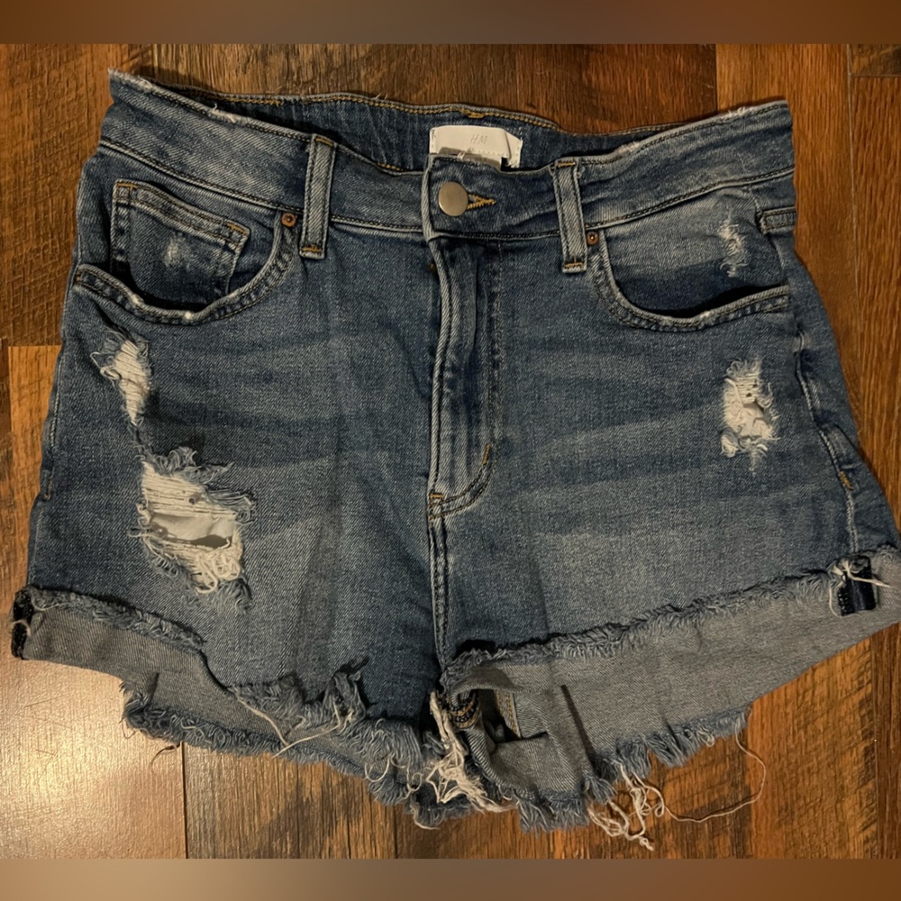 H&M Jean shorts size 6